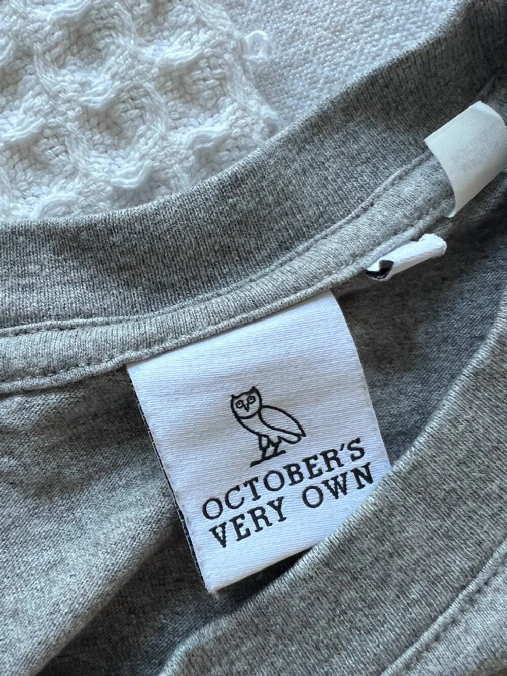 NWOT Octobers Very Own (OVO) OG Logo Kids T-Shirt - Picture 4 of 6